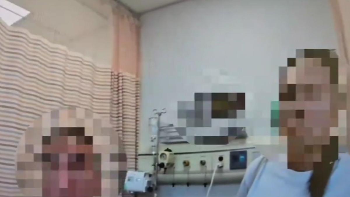 葉姓男子在醫院不滿轉院速度慢，醫護人員態度不佳，開直播理論驚動警方到場。（圖／翻攝直播主葉賓森臉書）