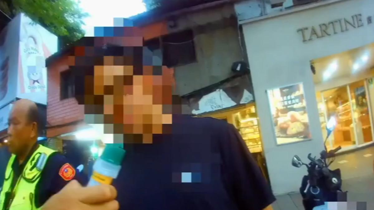 快篩一驗果然呈現毒品安非他命反應。（圖／警方提供）