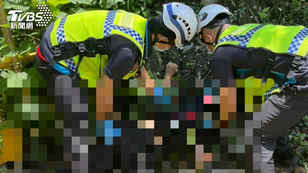 騎士因不明原因自撞。(圖/TVBS)