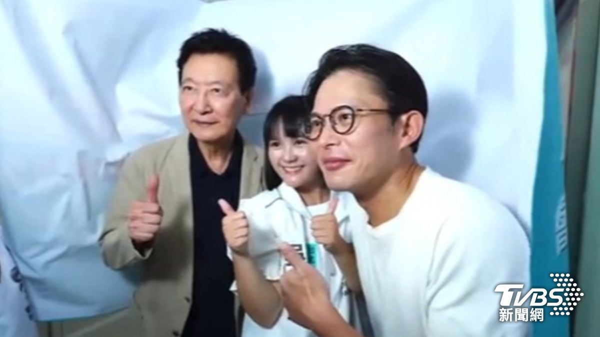 趙少康和黃國昌、吳怡萱(圖/TVBS資料畫面)