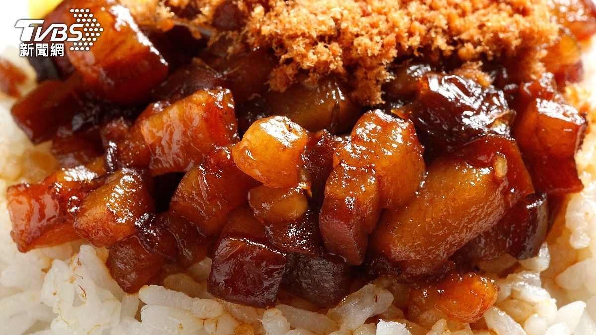台中滷肉飯徵人「月薪63K」!可抽成26% 內行曝血汗勸退