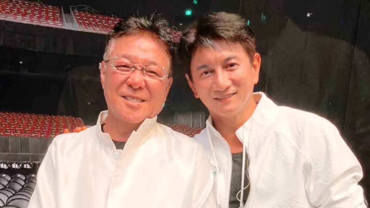 吳奇隆罕見登台!後台珍貴畫面外流 大咖歌王「破例做這事」