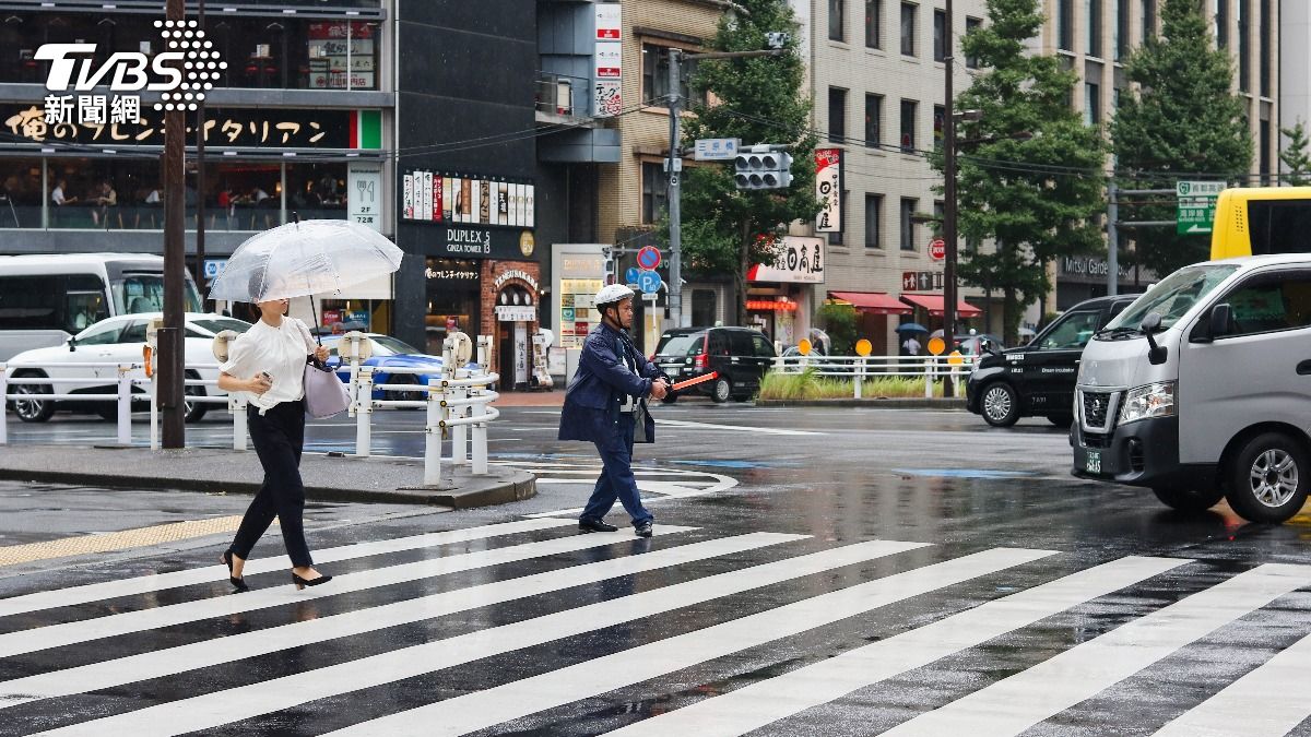 日本九州北部地區持續受梅雨鋒面滯留影響降下暴雨。(資料圖/達志影像Shutterstock)