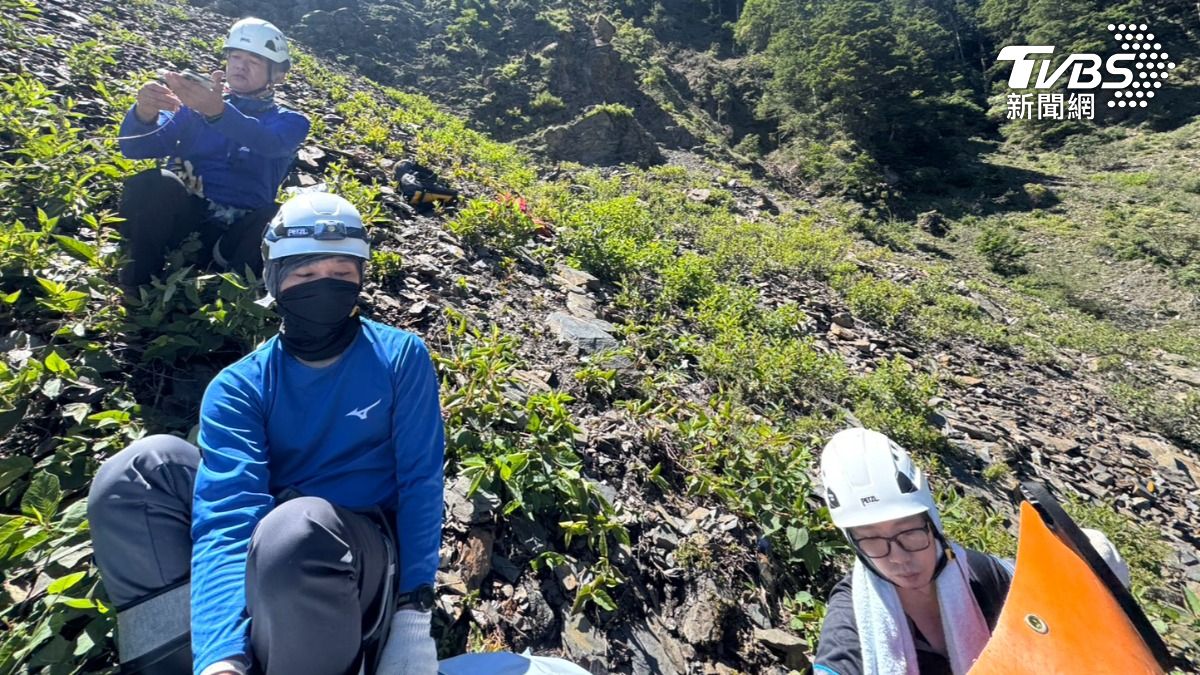 南湖大山6人登山團遇山難 男山友失足墜30米邊坡亡