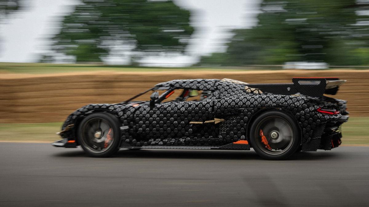 1:1的Lego Koenigsegg Sadair’s Spear超過32萬片積木打造，開發時間突破9,400小時。（圖／Lego提供）