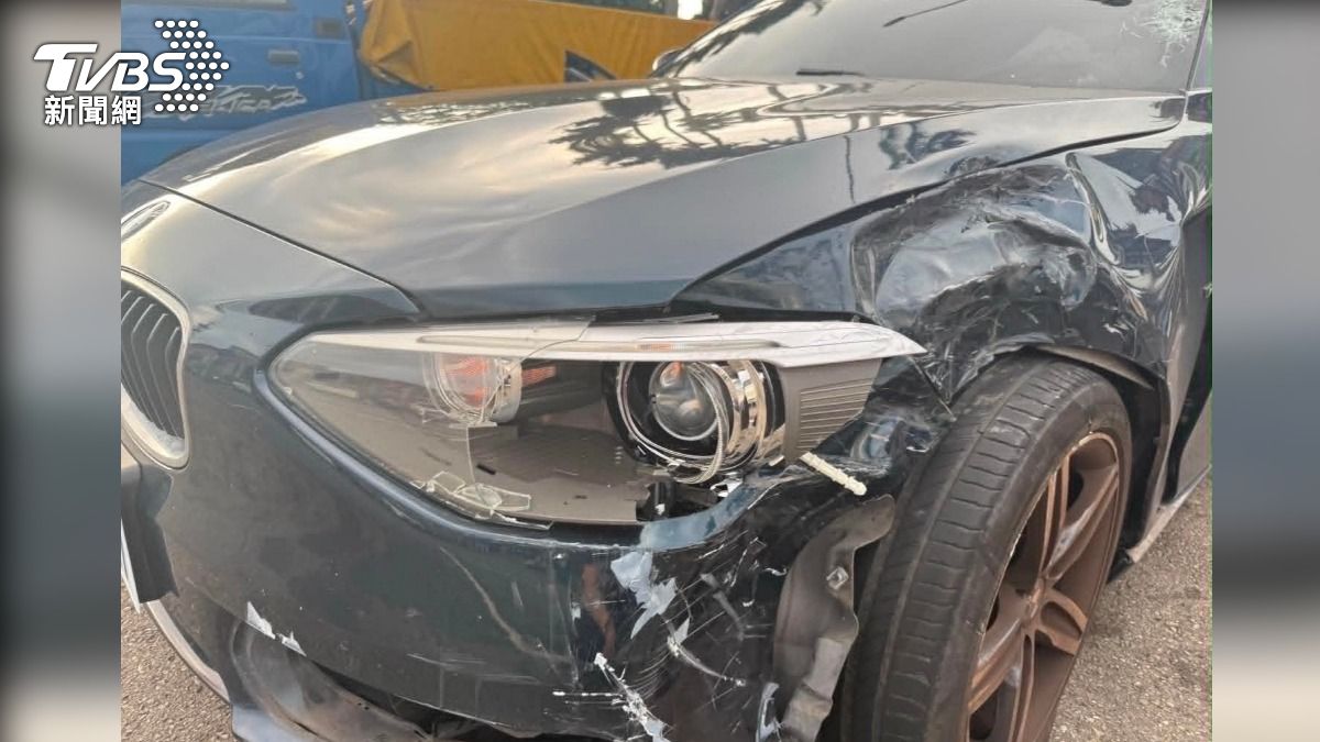 新埔死亡車禍！22歲男過彎失控衝對向，與轎車迎面撞喪命。（圖／民眾提供）