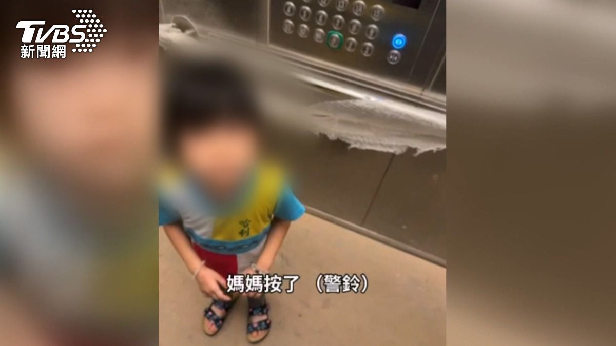 令人擔憂的是,電梯內尚未裝設通風設備,讓這對母女身心受創,久久無法平復。(圖/TVBS)