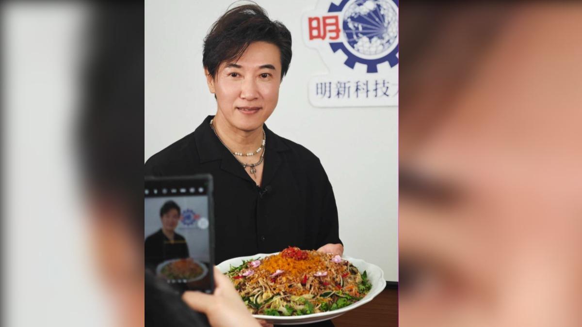 陳鴻因為主持美食節目出名,但事業也非一帆風順,(圖/摘自臉書)