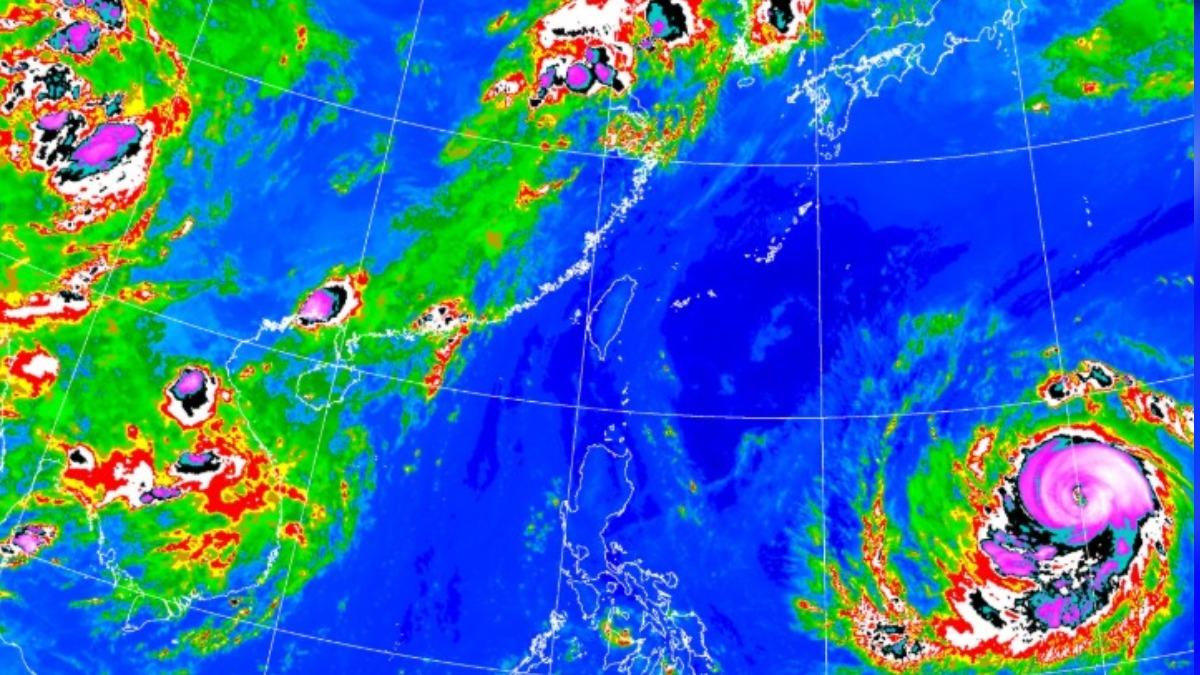 天氣/1路徑更靠近台灣!巴威暴力猛衝 「颱風假關鍵」雨彈這時開炸