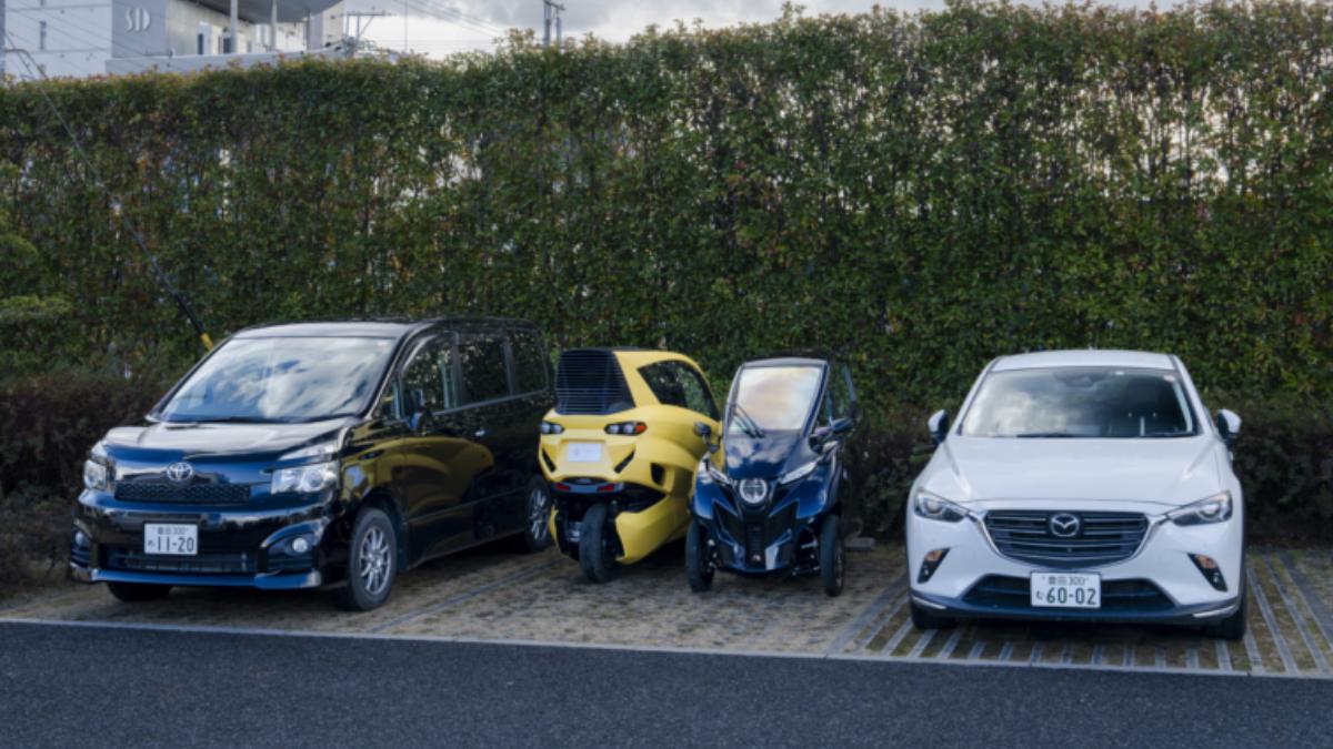 自7月1日起,只要車身未超出格位,就可停放機車格、汽車格或大型重機專用格,但停放機車格時,需按一般機車停車費率2倍收費,若停汽車格則依汽車費率計算。(圖/Lean Mobility提供)