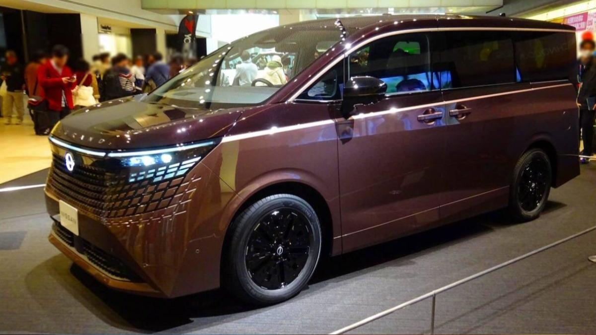 日媒更發現,目前訂單中約有一半集中在高階車型,顯示消費者對於新世代Elgrand主打的豪華配備與舒適性相當買單。(圖/翻攝自X)