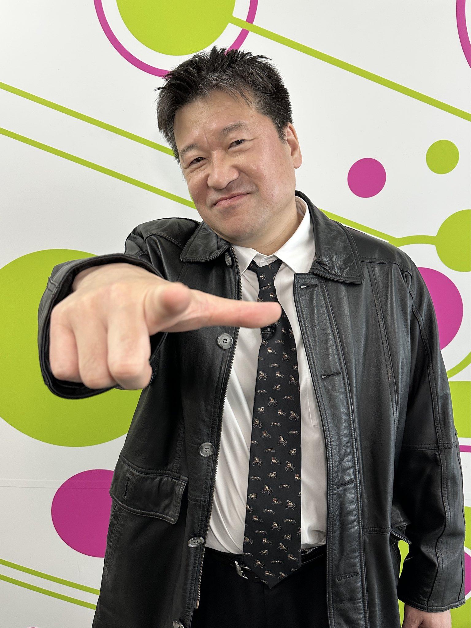佐藤二朗原先不知情橋本愛的肢體接觸限制,但事後跑去休息室「溝通」仍被視為騷擾。(圖/翻攝自fufu_deka_cx推特)
