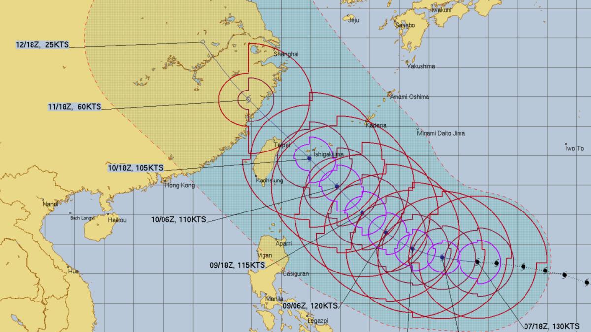 巴威強颱美JTWC預測:恐擦過台灣東北部 11日這時間點最接近台北