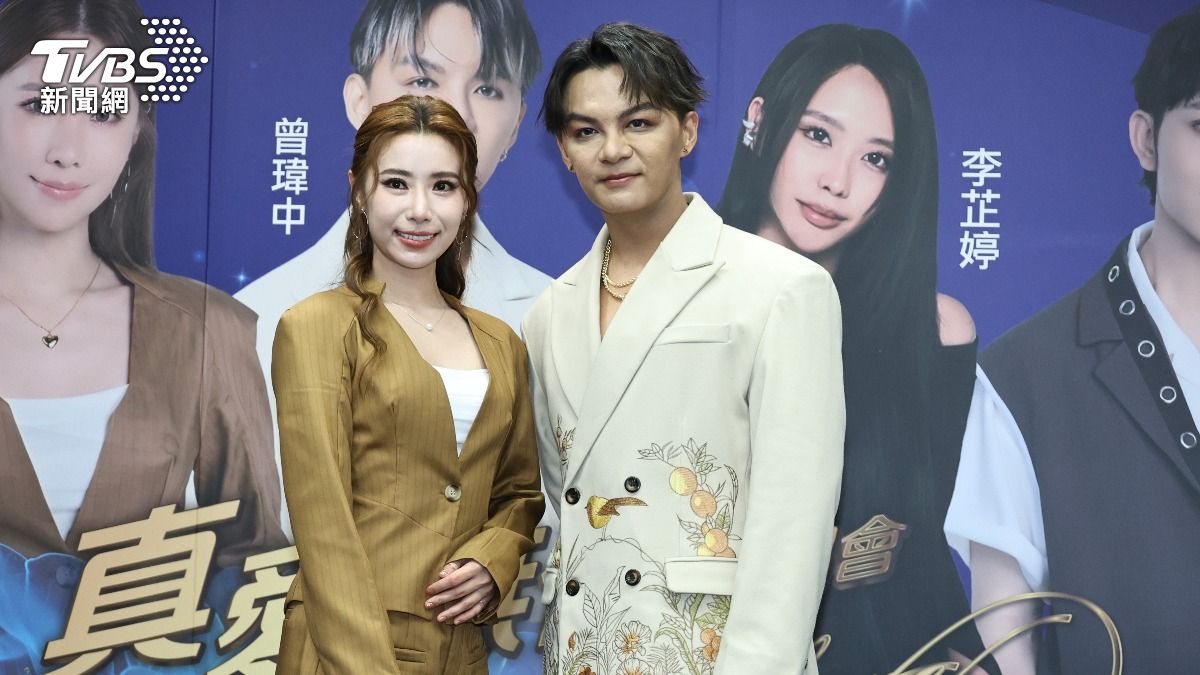 陳怡婷(左)和曾瑋中和金曲獎擦身而過,但直呼是很難得的體驗。(圖/張哲鳴攝)