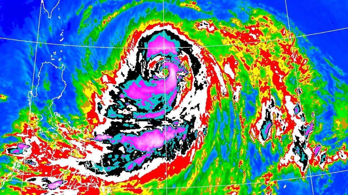 颱風/週六全台風狂雨驟!3地「直衝眼牆」 恐現毀滅性強風