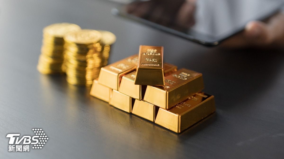 黃金價格9日在觸及近1周的低點持續下跌。（示意圖／達志影像shutterstock）