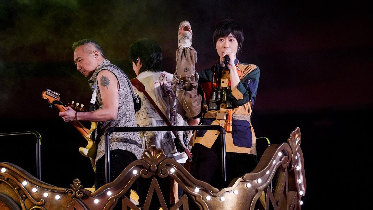 五月天演唱會因應颱風巴威動向,演出日期也有所變動。(圖/相信音樂提供)