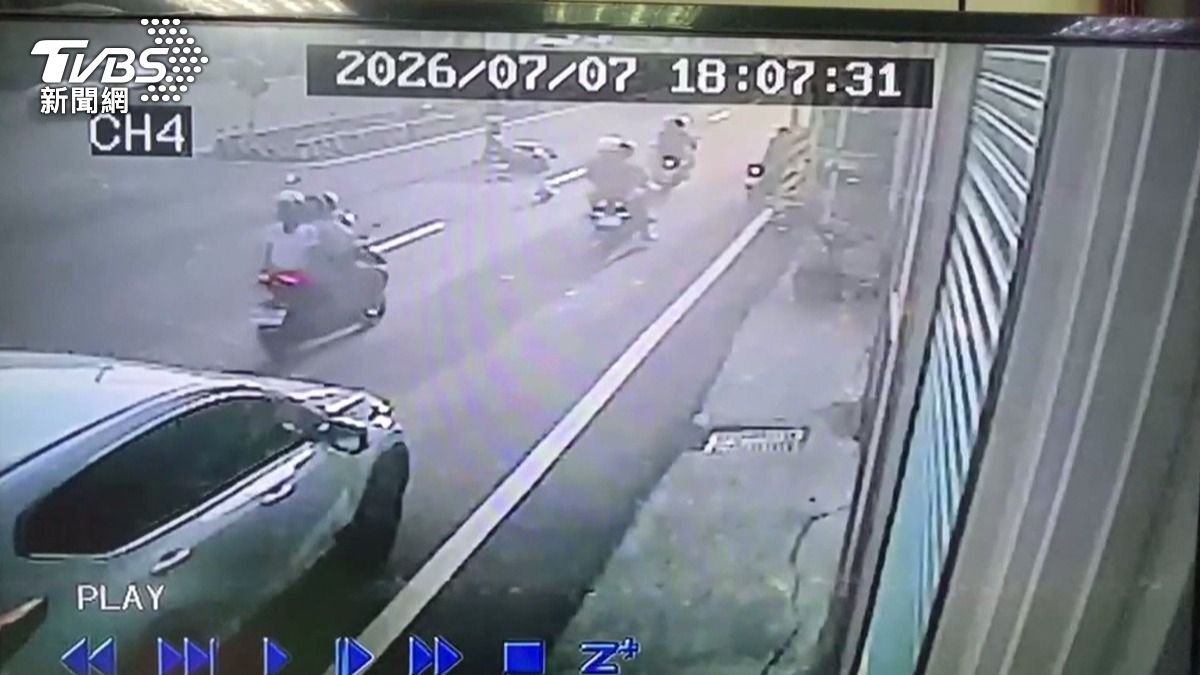 臉朝地重摔! 女騎士臉骨折+脖勒痕住院中。(圖／民眾提供)