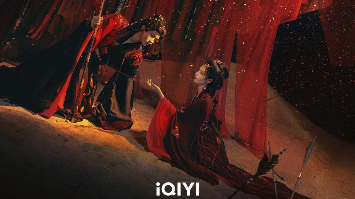 侯明昊(右)、艾米戲裡因政治聯姻。(圖/愛奇藝國際站提供)