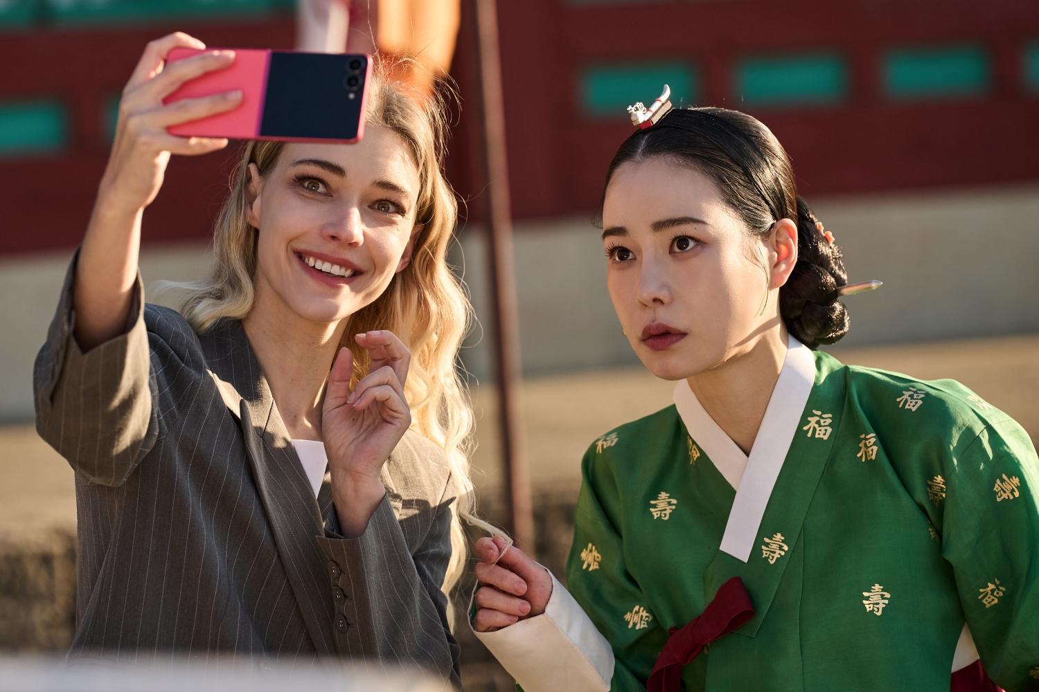 巴威颱風-颱風追劇-我的王室死對頭-Netflix