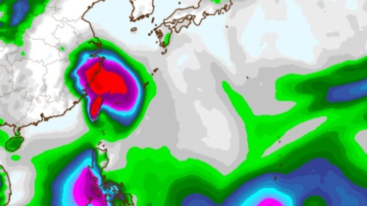 歐洲AIFS路徑則較偏北。（圖／翻攝自Polarwx）