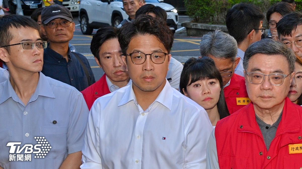 民進黨台北市長參選人、立委沈伯洋控國民黨團總召傅崐萁造謠並提告，9日遭法院判敗訴。（圖／胡瑞麒攝）