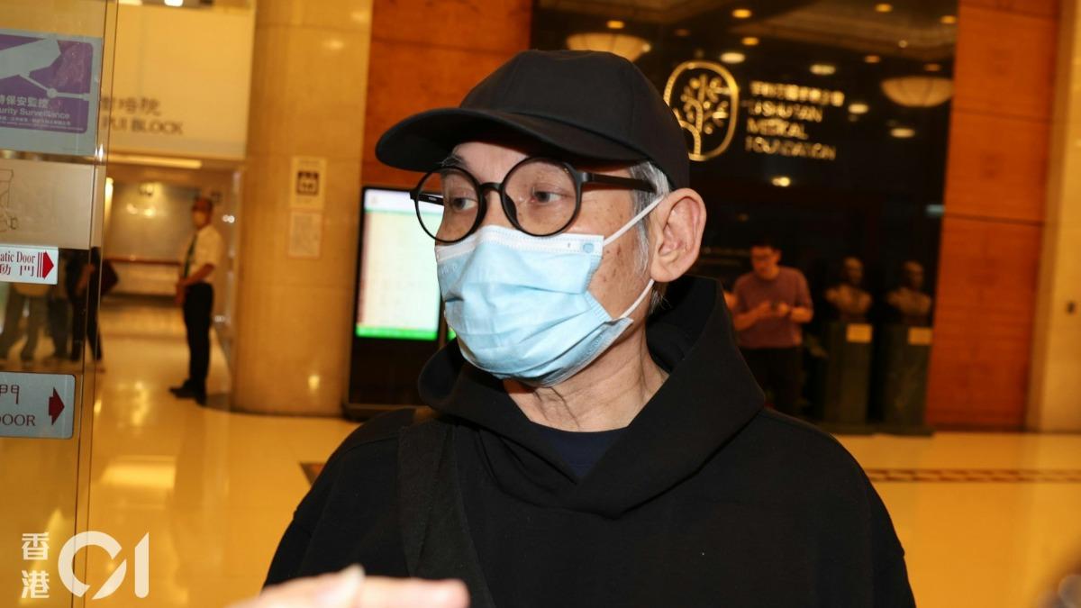 施南生遭傳「病重住院」!徐克現身探望 鬆口回應病況