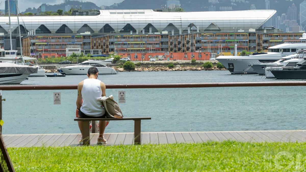 香港部分地區受到巴威外圍下沉氣流影響,將達極端酷熱水平。(圖/香港01提供)