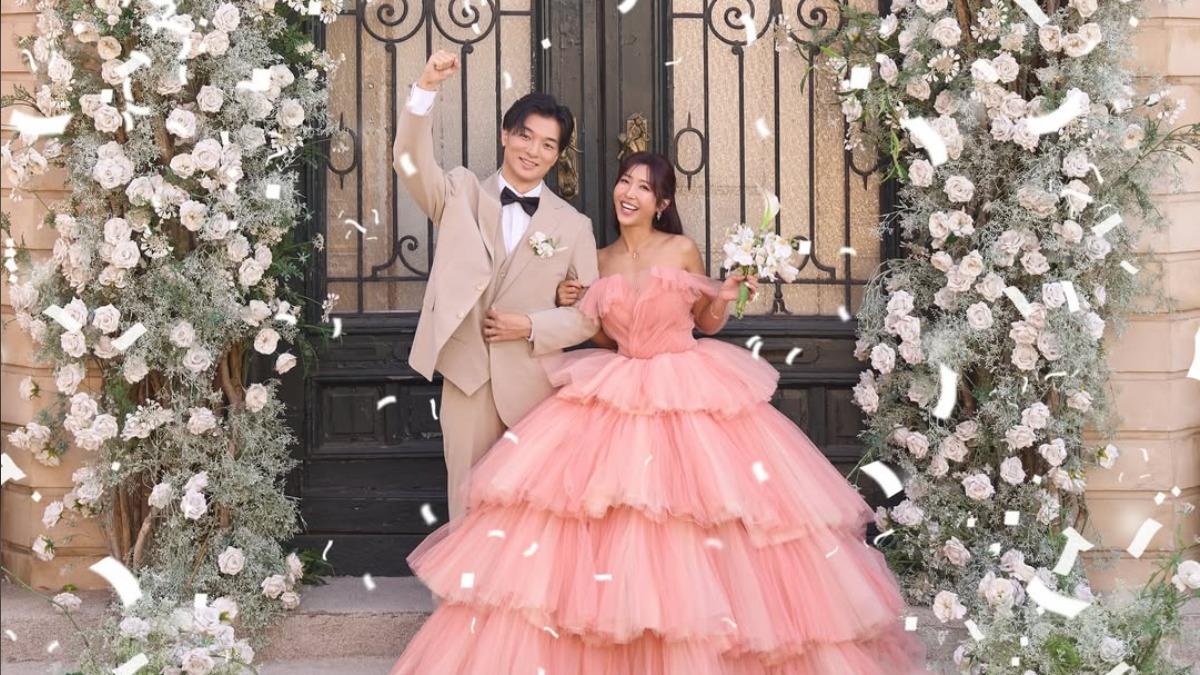AV女優水川菫無預警宣布結婚,老公罕見露面。(圖/翻攝自IG)