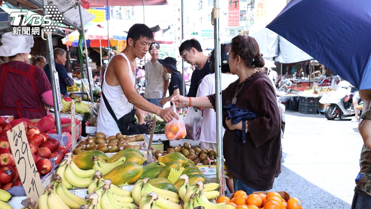 大太陽放假挨轟！巴威午後變天「狂風暴雨」　網：提早放是對的