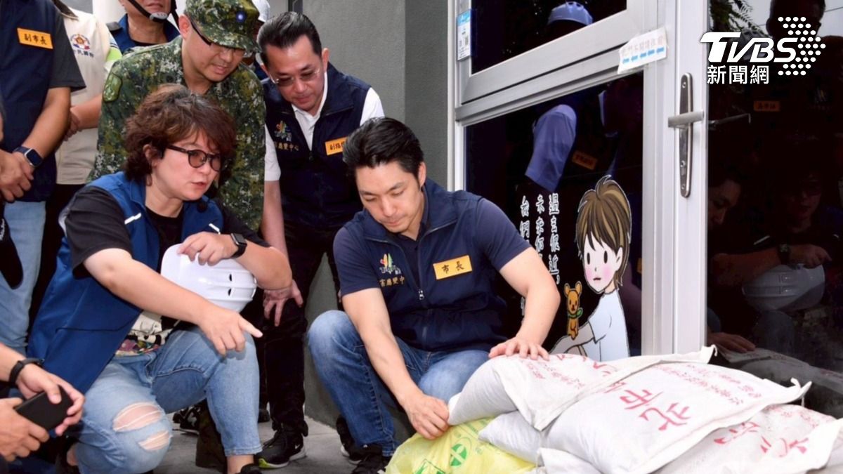 台股休市虧大了?邱議瑩嗆颱風假「經濟損失算誰的」 蔣萬安回應了