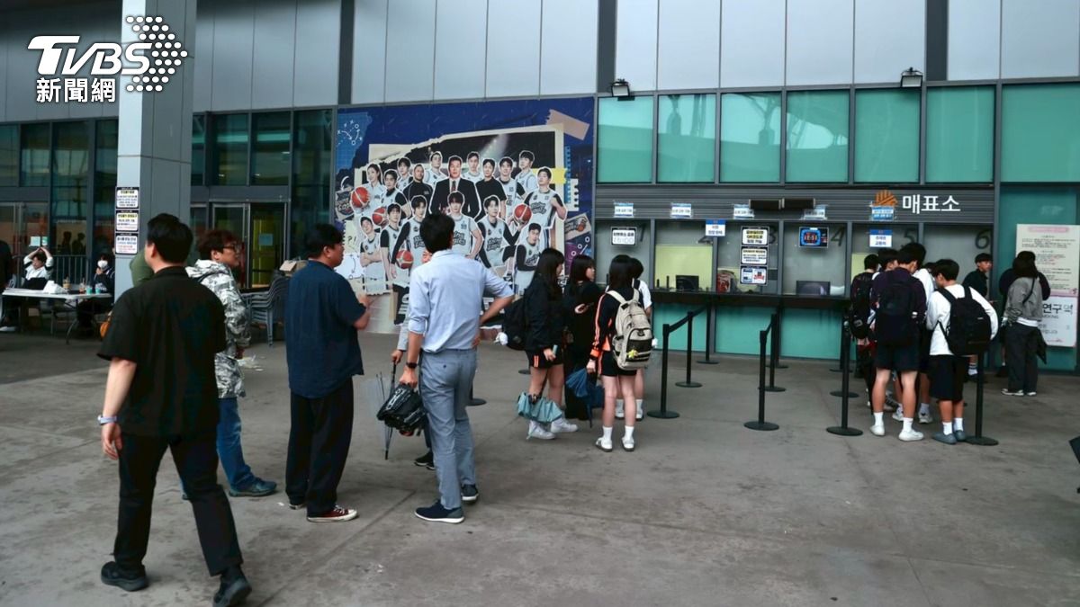 5月中《熱血籃球隊》在水原舉辦球賽，雖然是平日，仍吸引許多學生進場。（圖／黃城碩攝）