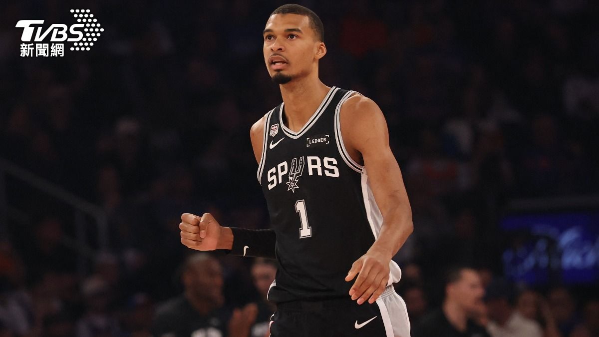 NBA／仿效布朗森！文班亞馬續簽5年約　「降薪16億」助馬刺補強