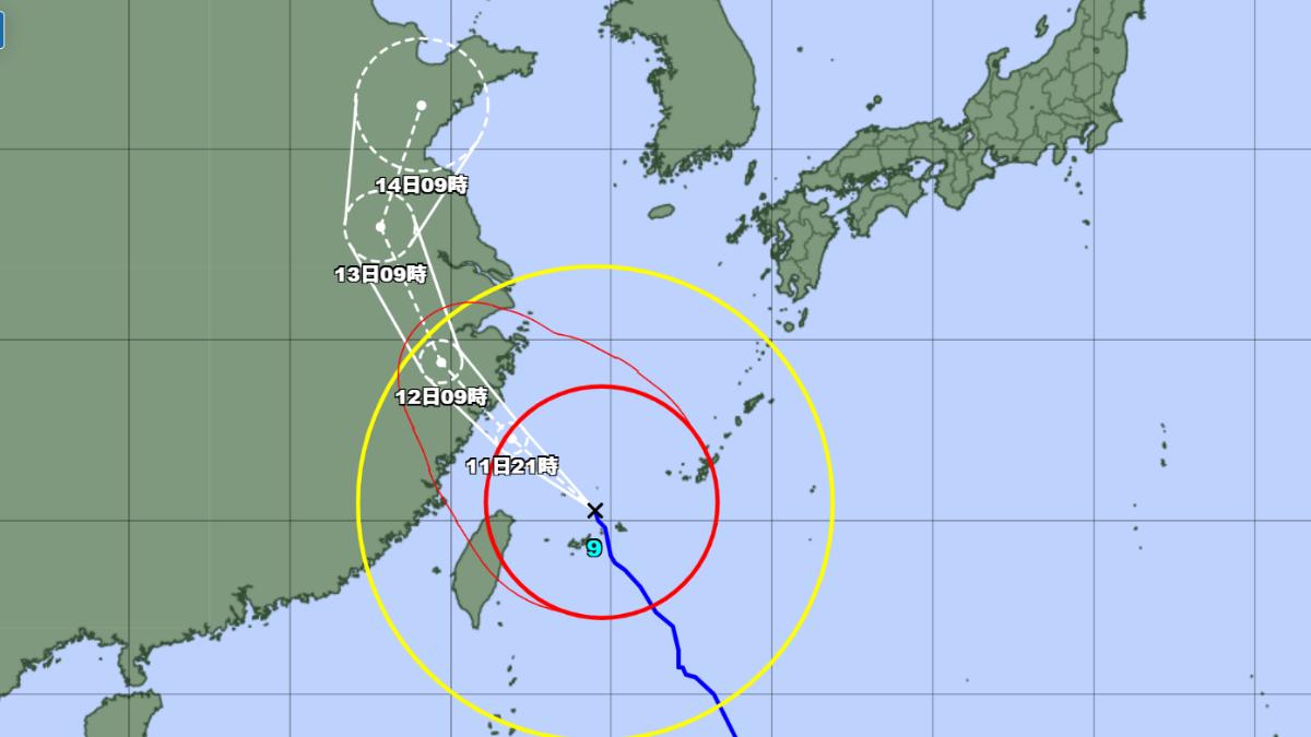 巴威颱風逼近!日本氣象廳最新路徑曝光 沖繩陷狂風暴雨