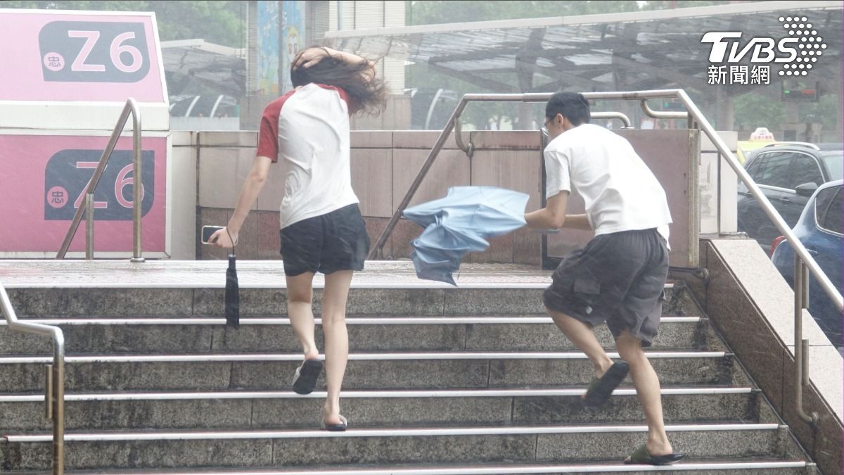 天氣/北市平均吹8級風、陽明山擋掉強風?氣象署揭關鍵原因