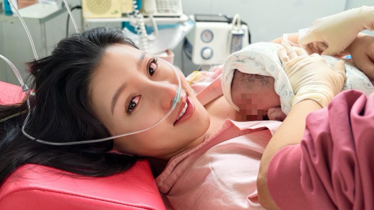 「最美營養師」生了!自然產痛27小時 颱風天喜誕下第三胎