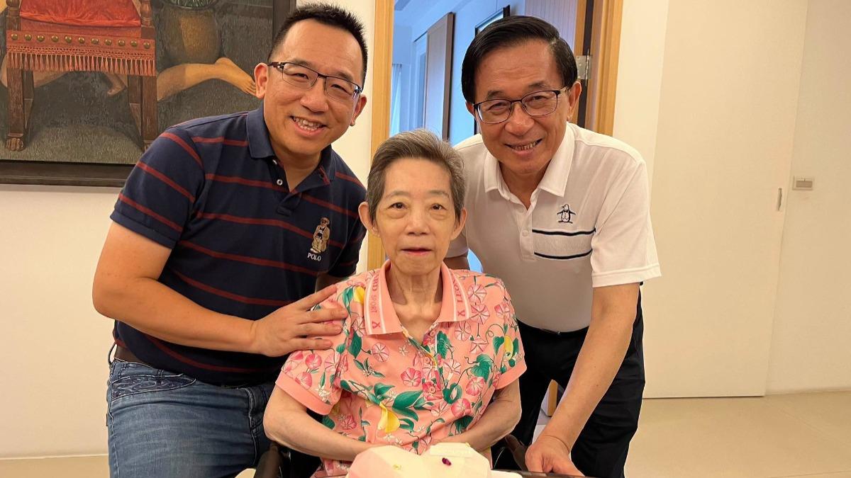 吳淑珍73歲生日罕見露面!陳致中曬合照:太多委屈不足為外人道