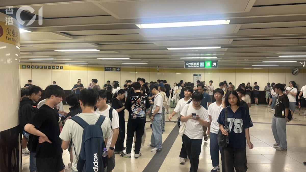 寶可夢十周年!尖沙咀「千人抓超夢」 6歲童解鎖超級超夢Y