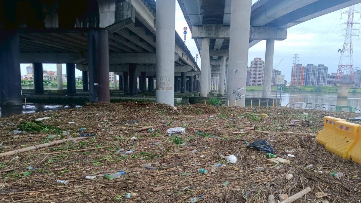 北市10時起陸續開放水門 「這兩處」因淤泥維持封閉