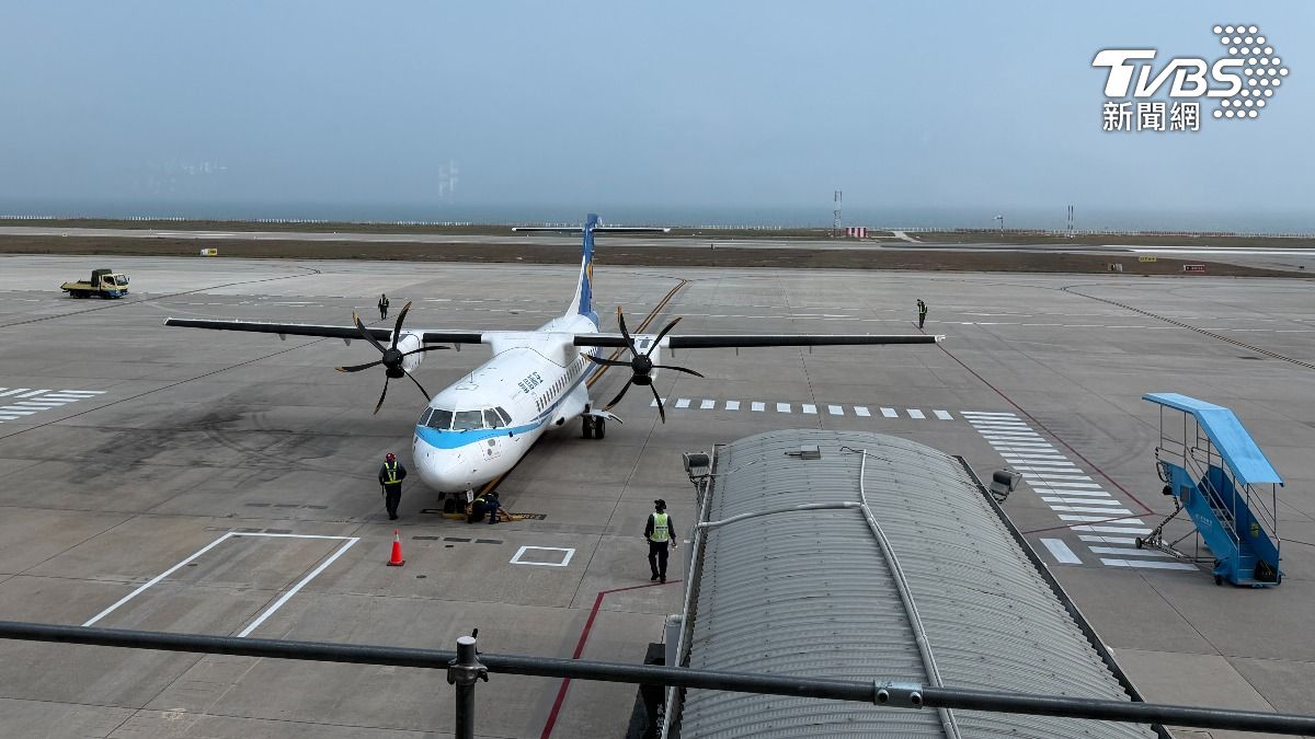 來往金門的飛機10時後陸續恢復,海空雙向通行。(示意圖/TVBS)