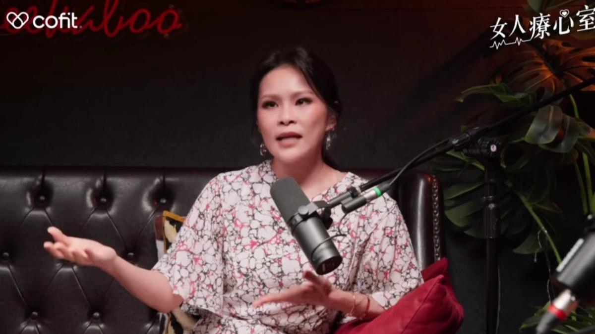 周蕙因感冒意外發現聲帶萎縮,更冷靜接受治療。(圖/翻攝自Cofit x 宋晏仁醫師 - 初日醫學YouTube)
