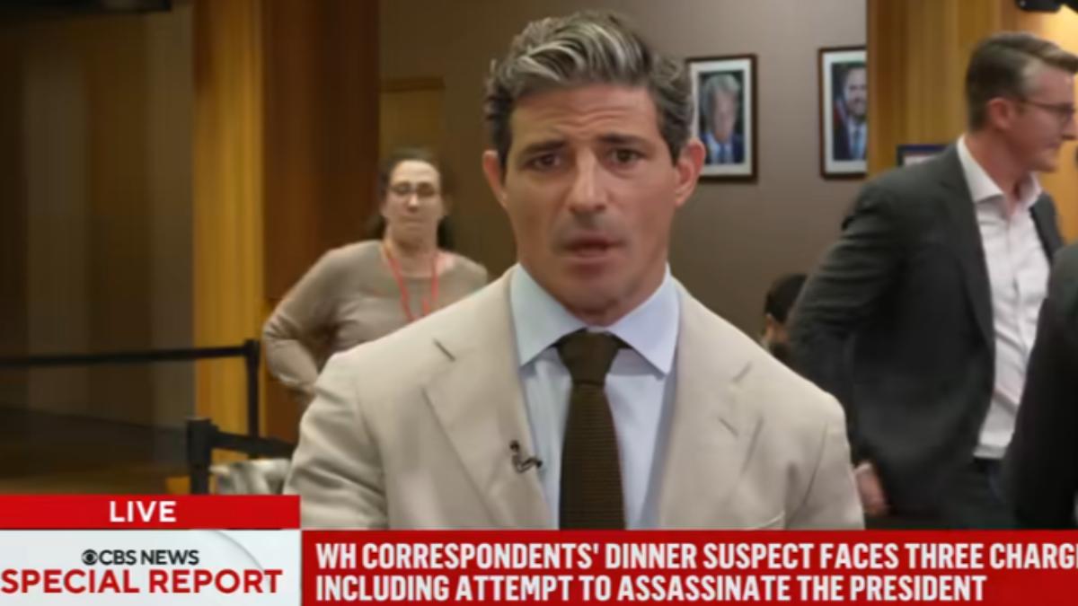 美國《CBS新聞》（CBS News）資深主播麥特・古特曼（Matt Gutman）。（圖／翻攝FB@CBS News）