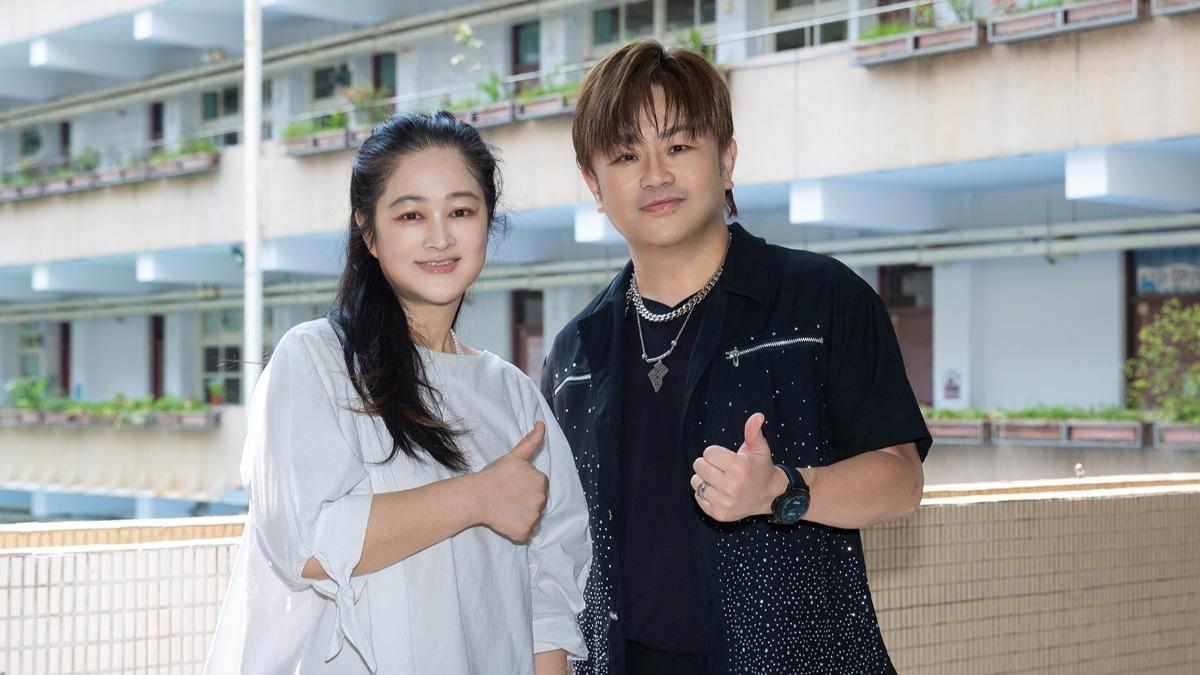 蘇震洋推出新歌〈一字一句〉,和依拜維吉合作默契極佳。(圖/綵星娛樂提供)