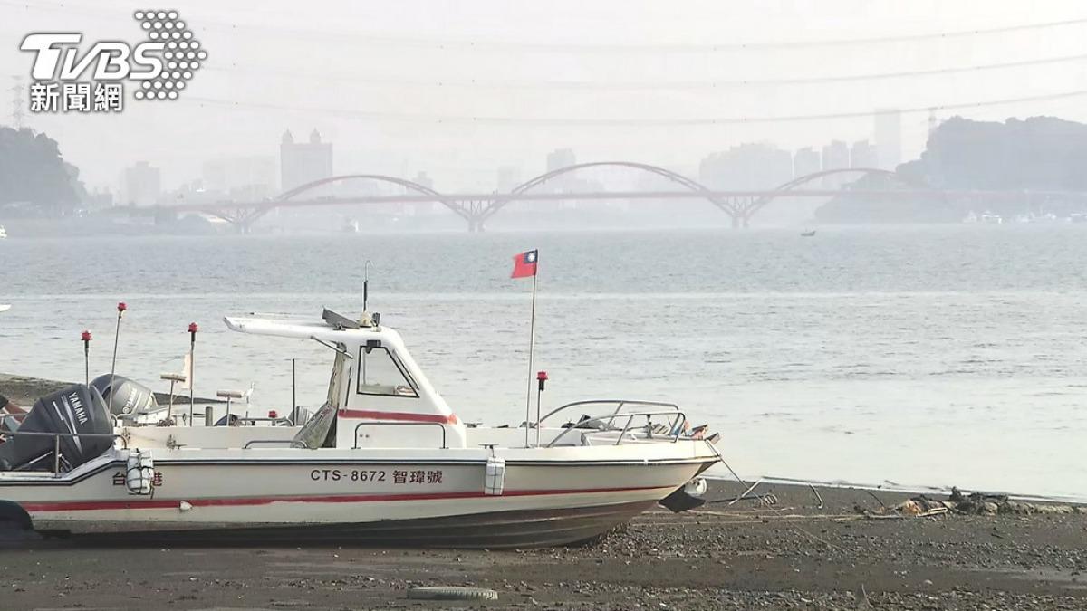 快訊/淡水河驚見男屍「臉部浮腫難辨」 疑巴威颱風墜河失聯男