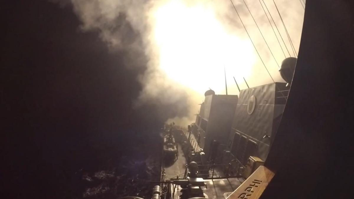 美軍首度動用單向攻擊無人艇。（圖／翻攝自X@CENTCOM）