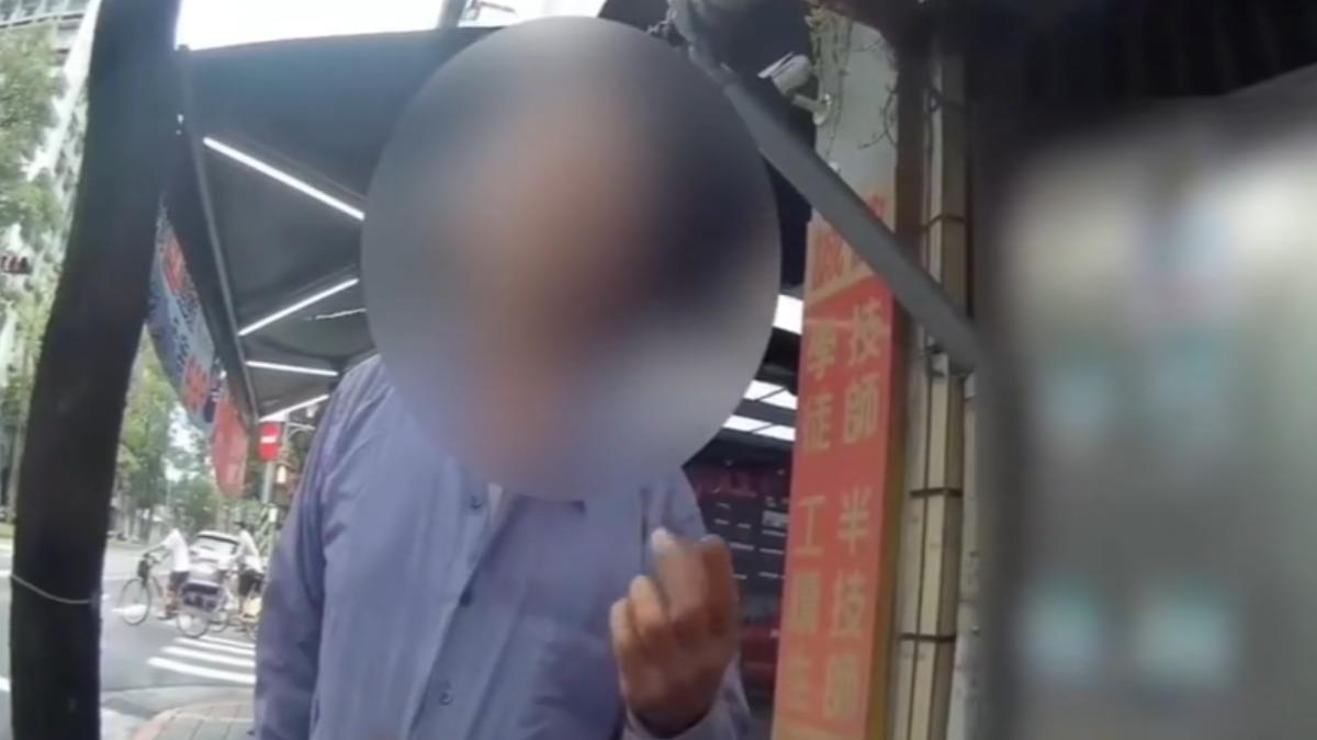76歲男出獄後涉闖屋。(圖/TVBS)