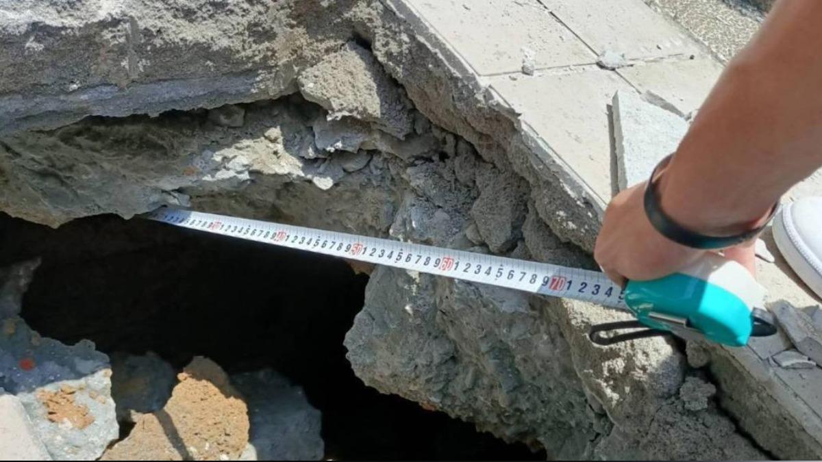 竹北豐采520建案附近人行道曾發現有掏空情形。(圖/民眾提供)