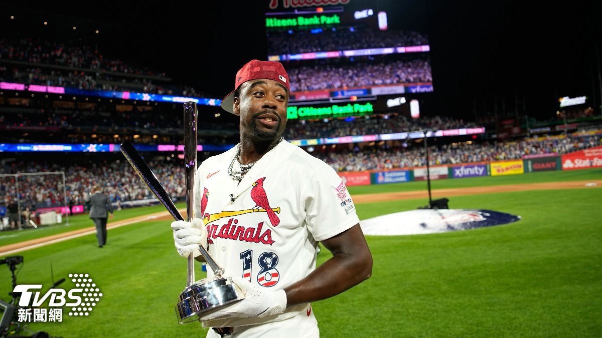 MLB/費城球迷狂噓沒用!沃克連6轟逆轉舒瓦伯 奪全壘打大賽冠軍