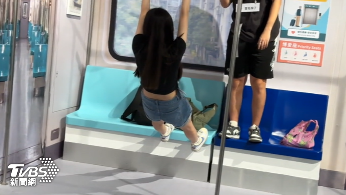 平常不敢做的事,在展覽裡終於能放膽體驗。(圖/TVBS)
