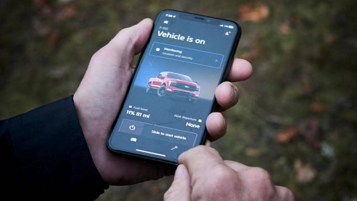 愛車被偷還要月繳保護費？Ford遠端「熄火鎖車」功能每月收260元。（圖／Ford）